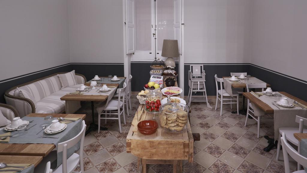 Santa Marta Suites & Apartments Lecce Chambre photo