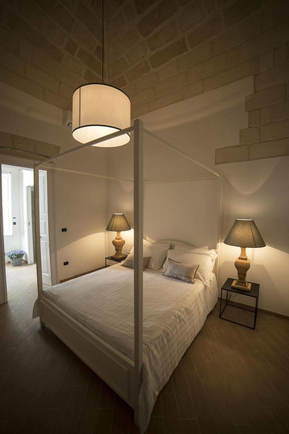 Santa Marta Suites & Apartments Lecce Extérieur photo