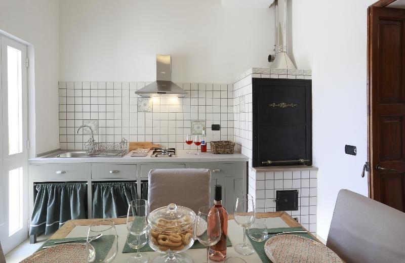 Santa Marta Suites & Apartments Lecce Extérieur photo